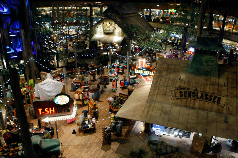 Illustration for article titled A Bass Pro Shop in a Pyramid Is Surely a Sign That The World Is Ending